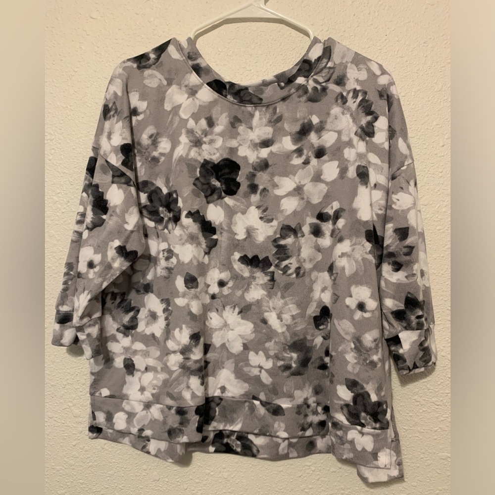 Simply Vera Wang Flower Print Lounge Set